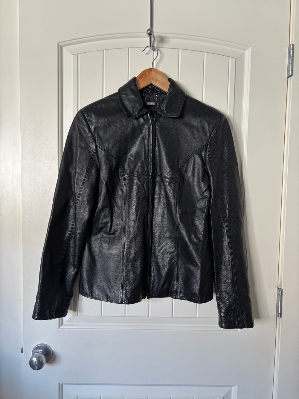 Danier Canada Genuine Leather Black Jacket Women’s Small S/P Zip Front Classic